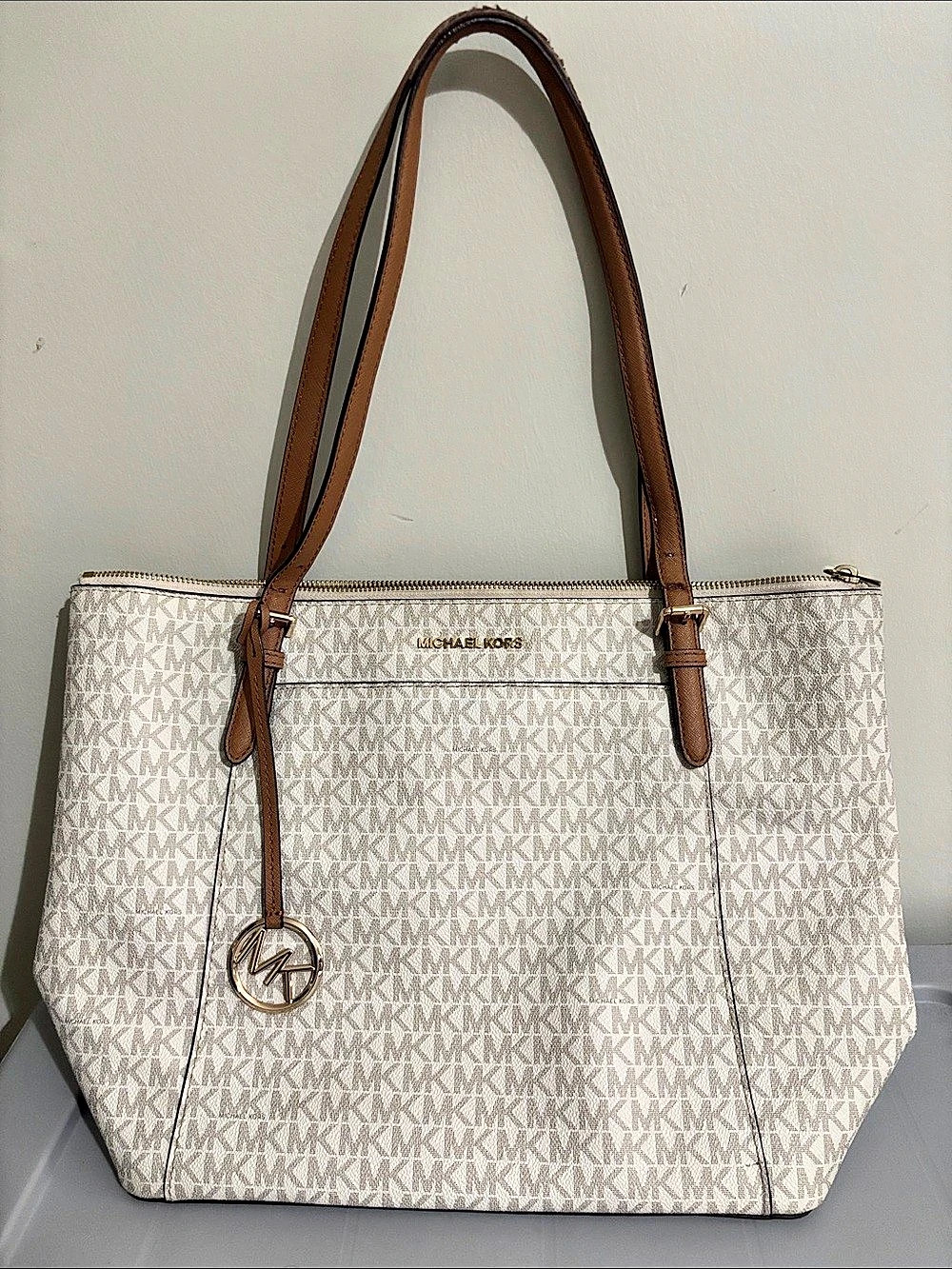 Michael Kors Logo Print Large Tote handbag purse in Cream & Tan